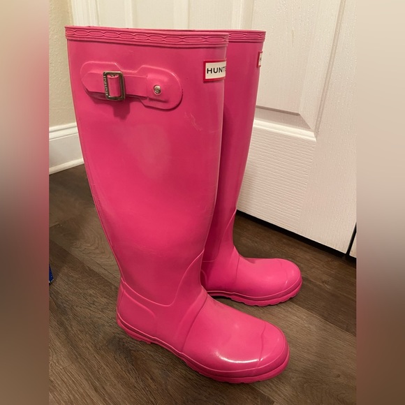 Pink Hunter Rain Boots - Picture 2 of 3